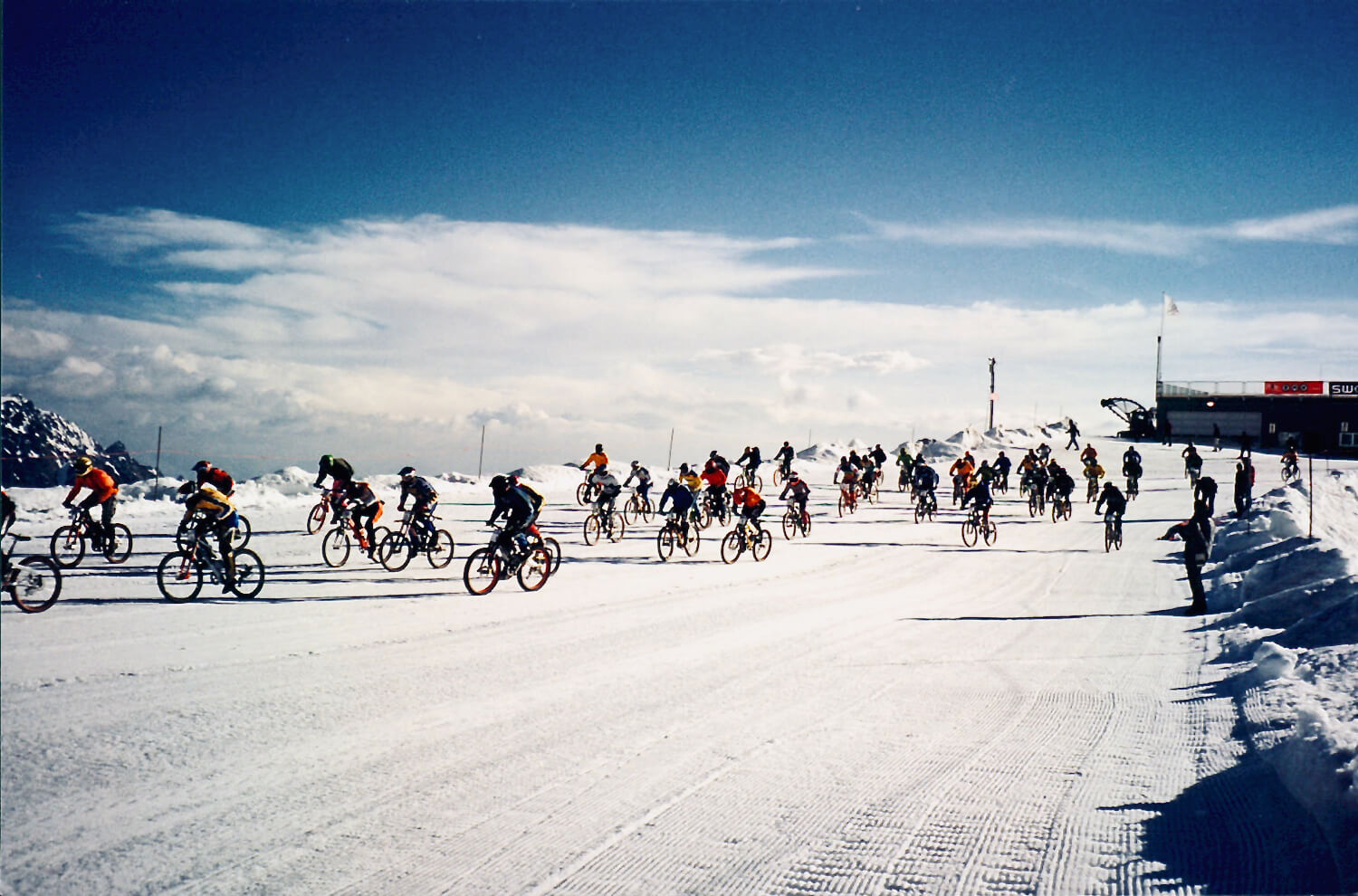Start of the Saas Fee Glacier Bike race 1999